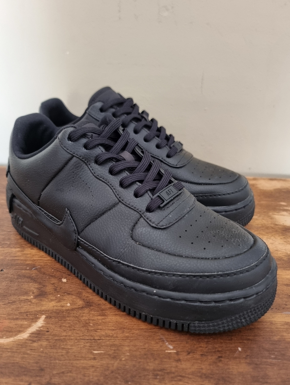 Nike Air Force 1 Af1 Jester Xx Triple Black  Womens Sneakers Size 9 Ao1220-001